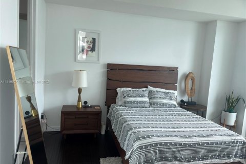 Condo in Miami, Florida, 1 bedroom  № 652313 - photo 10