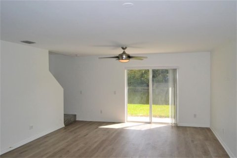 Adosado en alquiler en Land O' Lakes, Florida, 3 dormitorios, 142.7 m2 № 1376520 - foto 11