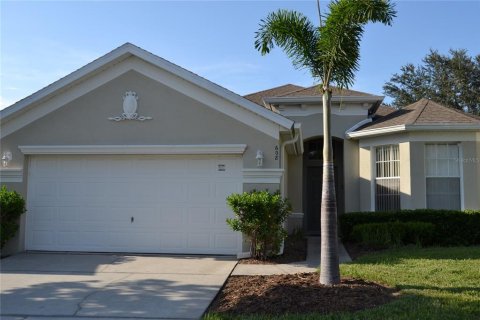 House in Haines City, Florida 4 bedrooms, 170.29 sq.m. № 1376554 - photo 2