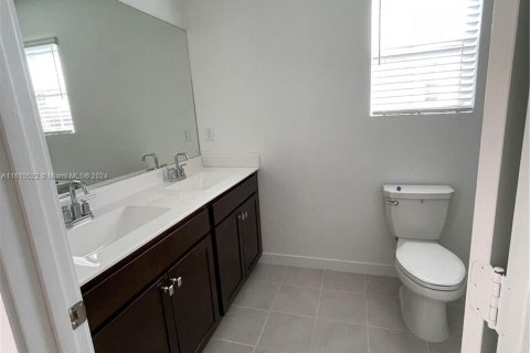 Townhouse in Homestead, Florida 3 bedrooms, 151.24 sq.m. № 1232776 - photo 6