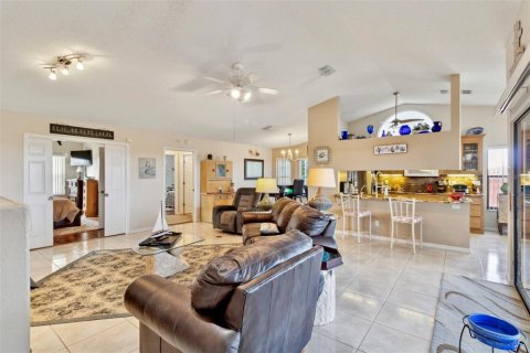 Casa en venta en Hernando Beach, Florida, 3 dormitorios, 171.59 m2 № 1366292 - foto 9