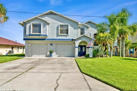 Casa en venta en Hernando Beach, Florida, 3 dormitorios, 171.59 m2 № 1366292 - foto 1