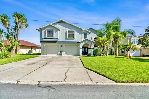 Casa en venta en Hernando Beach, Florida, 3 dormitorios, 171.59 m2 № 1366292 - foto 2