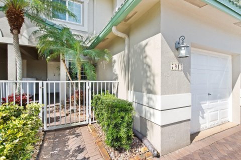 Condominio en venta en Tamarac, Florida, 2 dormitorios, 157.19 m2 № 1101075 - foto 25