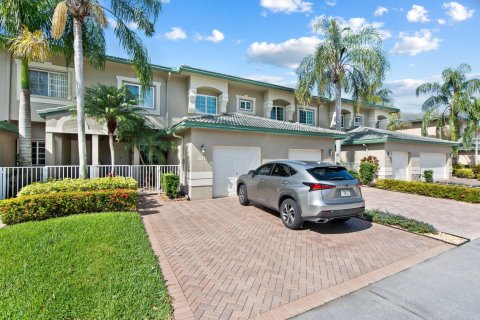 Condo in Tamarac, Florida, 2 bedrooms  № 1101075 - photo 24