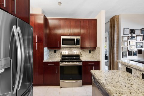 Condo in Tamarac, Florida, 2 bedrooms  № 1101075 - photo 14