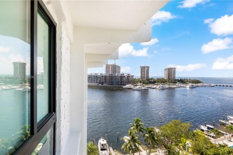 Condominio en venta en Miami, Florida, 2 dormitorios, 98.48 m2 № 1366972 - foto 21