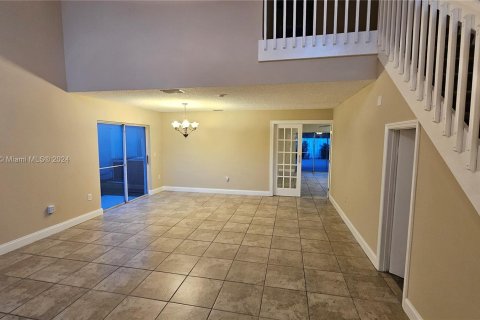 House in Sunrise, Florida 4 bedrooms, 212.19 sq.m. № 1366968 - photo 8