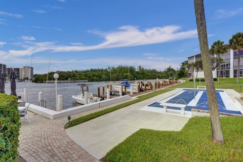 Copropriété à vendre à Deerfield Beach, Floride: 2 chambres, 87.42 m2 № 1183023 - photo 6