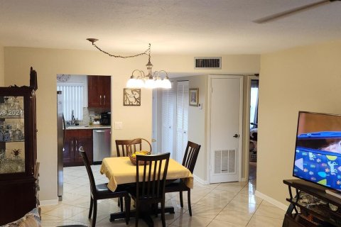 Condominio en venta en Sunrise, Florida, 2 dormitorios, 78.97 m2 № 935051 - foto 9
