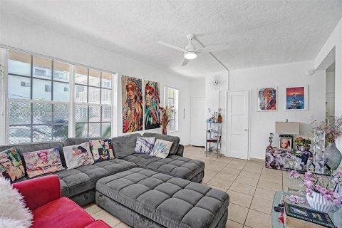 Купить коммерческую недвижимость в Майами-Бич, Флорида № 935050 - фото 25