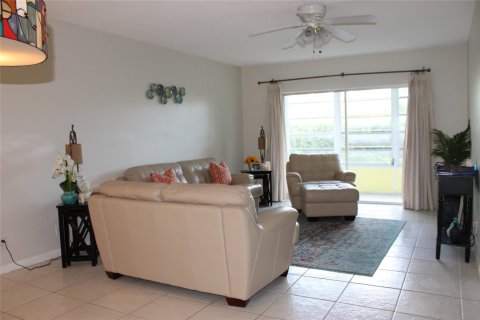 Copropriété à vendre à Fort Lauderdale, Floride: 2 chambres, 102.19 m2 № 1103532 - photo 11