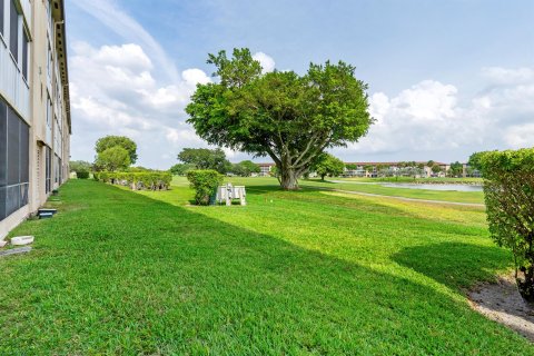 Copropriété à vendre à Pembroke Pines, Floride: 2 chambres, 88.54 m2 № 1182062 - photo 12