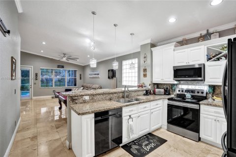 Casa en venta en Coral Springs, Florida, 4 dormitorios, 203.27 m2 № 920882 - foto 11