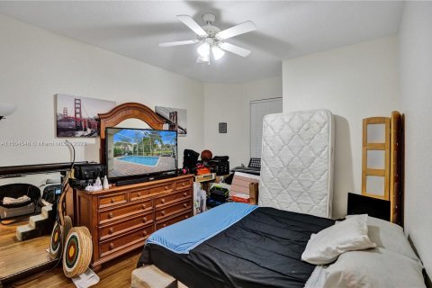 Casa en venta en Coral Springs, Florida, 4 dormitorios, 203.27 m2 № 920882 - foto 2