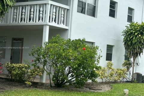 Appartement à louer à Deerfield Beach, Floride: 2 chambres, 76.18 m2 № 1367423 - photo 2