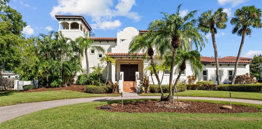 Villa ou maison à Tampa, Floride 6 chambres, 518.02 m2 № 1410114