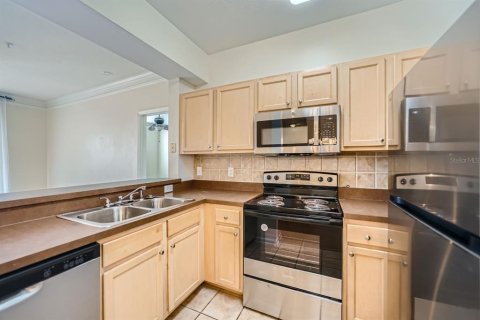 Condominio en venta en Orlando, Florida, 2 dormitorios, 90.39 m2 № 1297220 - foto 3