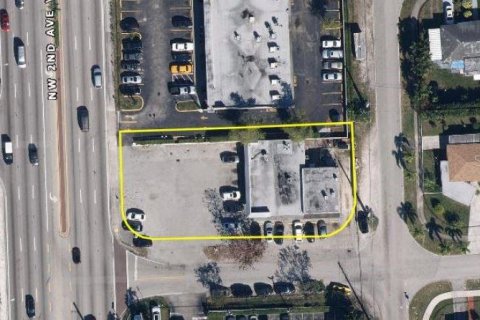 Commercial property in Miami, Florida 325.44 sq.m. № 1426717 - photo 2