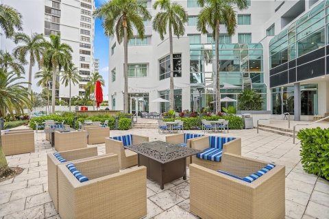 Hotel in Fort Lauderdale, Florida 1 bedroom, 50.91 sq.m. № 977126 - photo 5