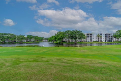 Condominio en venta en Davie, Florida, 2 dormitorios, 128.67 m2 № 1229208 - foto 2