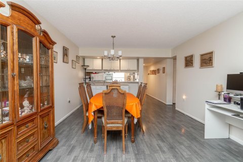 Condo in Davie, Florida, 2 bedrooms  № 1229208 - photo 28