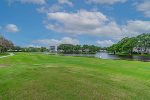 Copropriété à vendre à Davie, Floride: 2 chambres, 128.67 m2 № 1229208 - photo 3