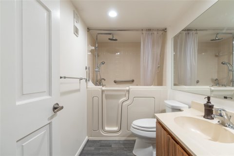 Condo in Davie, Florida, 2 bedrooms  № 1229208 - photo 20