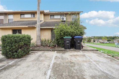 Touwnhouse à vendre à Orlando, Floride: 2 chambres, 115.2 m2 № 1247939 - photo 3