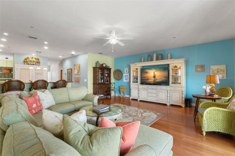 Townhouse in Clearwater, Florida 4 bedrooms, 289.67 sq.m. № 914888 - photo 10