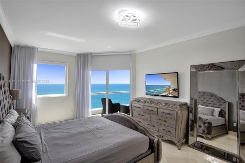 Copropriété à louer à Sunny Isles Beach, Floride: 3 chambres, 205.69 m2 № 14178 - photo 22