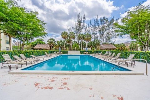 Copropriété à vendre à Miami, Floride: 3 chambres, 112.04 m2 № 1102860 - photo 30