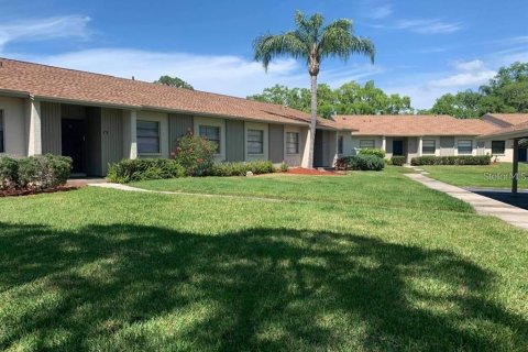 Villa ou maison à louer à Oldsmar, Floride: 4 chambres, 144 m2 № 1363607 - photo 2