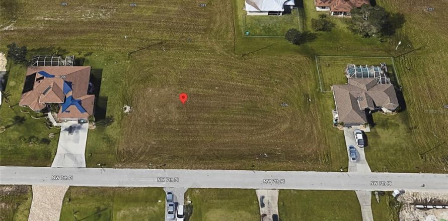 Land in Cape Coral, Florida № 680821