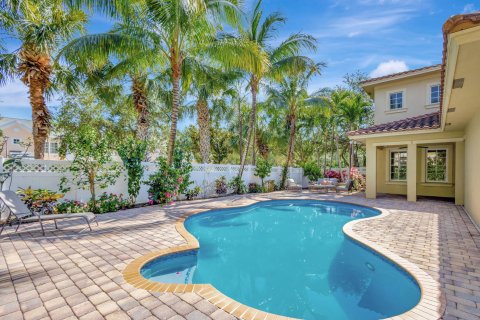 House in Jupiter, Florida 4 bedrooms, 310.85 sq.m. № 1187277 - photo 13