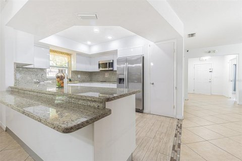 Villa ou maison à vendre à Tampa, Floride: 4 chambres, 158.21 m2 № 1364294 - photo 21