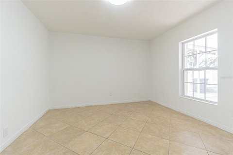 House in Tampa, Florida 4 bedrooms, 158.21 sq.m. № 1364294 - photo 18