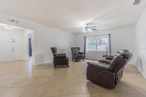 Casa en venta en Tampa, Florida, 4 dormitorios, 158.21 m2 № 1364294 - foto 10