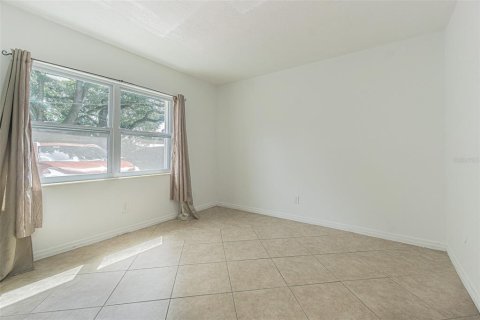 Casa en venta en Tampa, Florida, 4 dormitorios, 158.21 m2 № 1364294 - foto 12