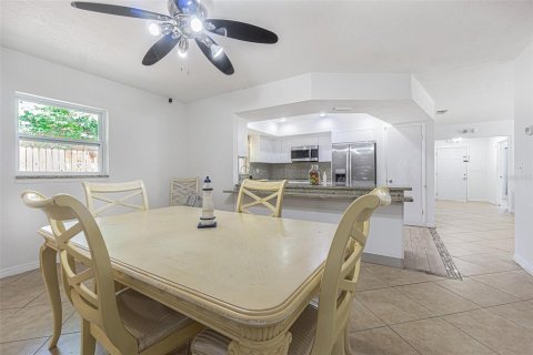 Casa en venta en Tampa, Florida, 4 dormitorios, 158.21 m2 № 1364294 - foto 17