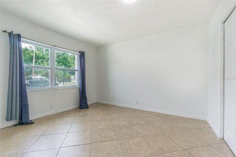 Casa en venta en Tampa, Florida, 4 dormitorios, 158.21 m2 № 1364294 - foto 7