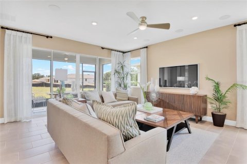 Casa en venta en Mascotte, Florida, 4 dormitorios, 192.31 m2 № 1140020 - foto 9
