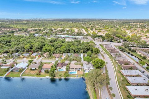 Casa en venta en Coconut Creek, Florida, 4 dormitorios, 147.25 m2 № 1176187 - foto 24