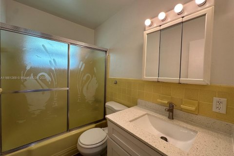 Apartamento en alquiler en Hollywood, Florida, 1 dormitorio № 1367623 - foto 13