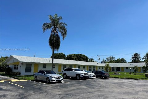 Apartamento en alquiler en Hollywood, Florida, 1 dormitorio № 1367623 - foto 28