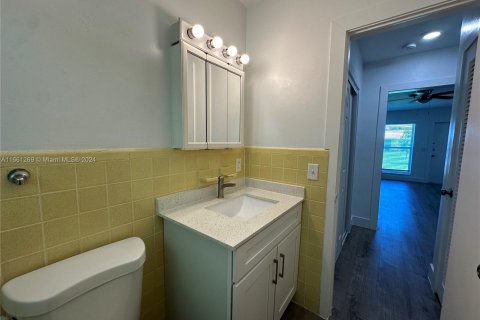 Apartamento en alquiler en Hollywood, Florida, 1 dormitorio № 1367623 - foto 16