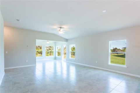 Villa ou maison à vendre à Punta Gorda, Floride: 4 chambres, 167.5 m2 № 1369776 - photo 6