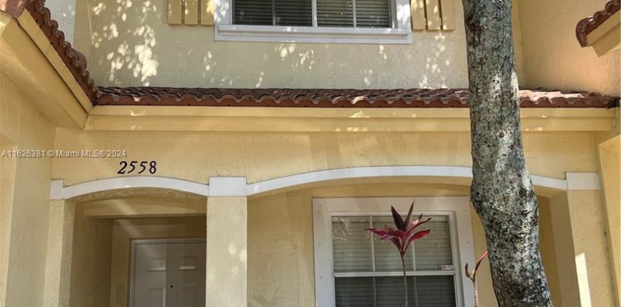 Condo in Miramar, Florida, 2 bedrooms  № 1272704