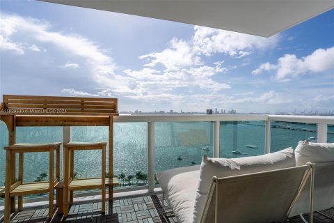 Condo in Miami, Florida, 2 bedrooms  № 1289178 - photo 29