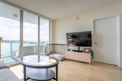 Condo in Miami, Florida, 2 bedrooms  № 1289178 - photo 16